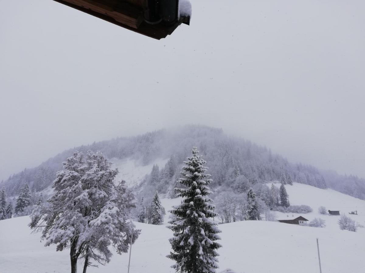 Alpengasthof Almrose Im Heutal Unken Esterno foto